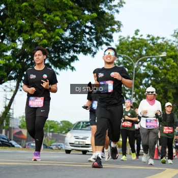 Runner Photo 3998808