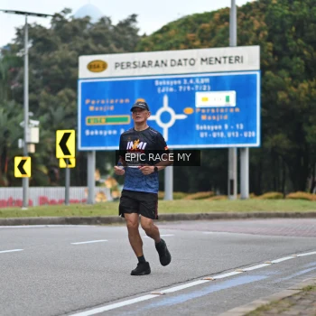 Runner Photo 3998815