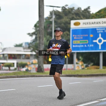 Runner Photo 3998824