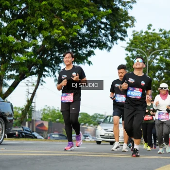 Runner Photo 3998825