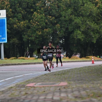 Runner Photo 3998840