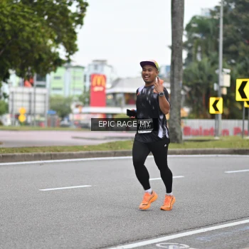 Runner Photo 3998855
