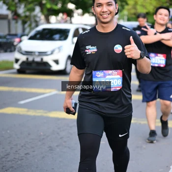 Runner Photo 3998856