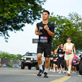 Runner Photo 3998882