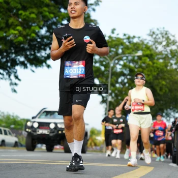 Runner Photo 3998910