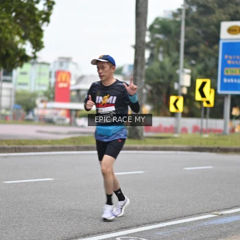 Runner Photo 3998955