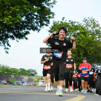 Runner Photo 3998974