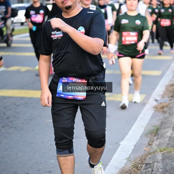 Runner Photo 3998978
