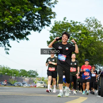 Runner Photo 3998981