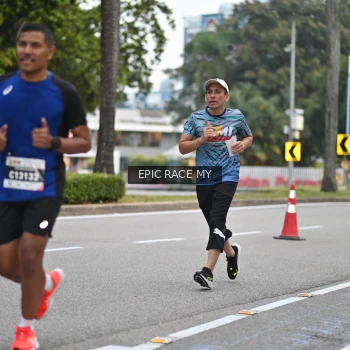 Runner Photo 3998997
