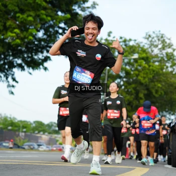 Runner Photo 3999015