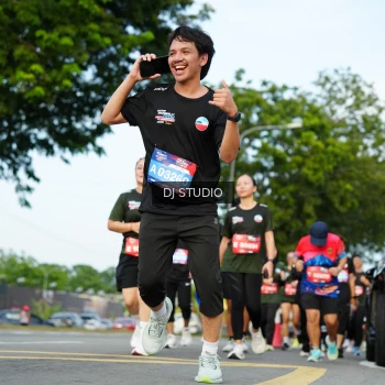 Runner Photo 3999017