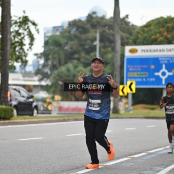 Runner Photo 3999018