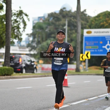 Runner Photo 3999021