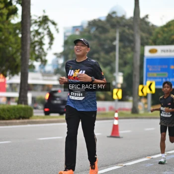Runner Photo 3999024