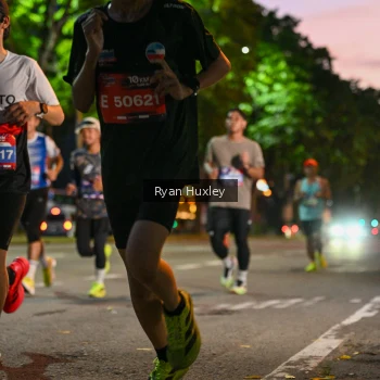 Runner Photo 3999030