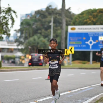 Runner Photo 3999041