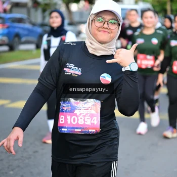 Runner Photo 3999044