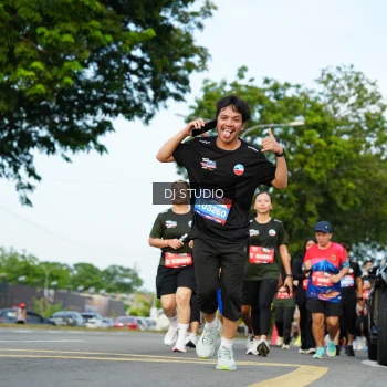 Runner Photo 3999059