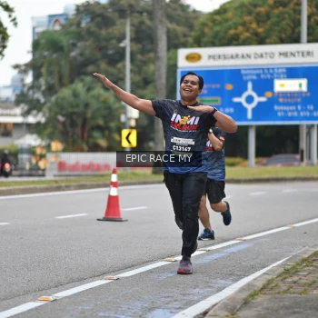 Runner Photo 3999062