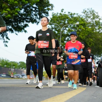 Runner Photo 3999065