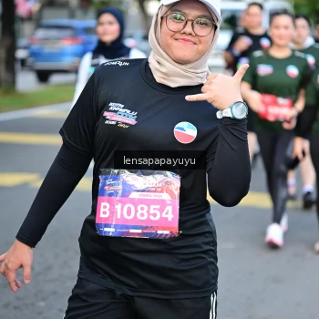 Runner Photo 3999081