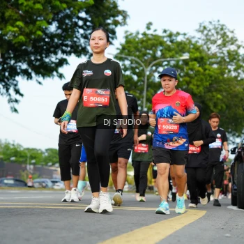 Runner Photo 3999083