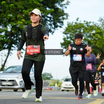 Runner Photo 3999084