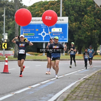 Runner Photo 3999089