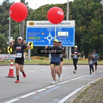 Runner Photo 3999090