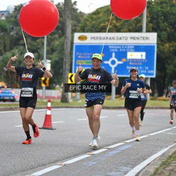 Runner Photo 3999101