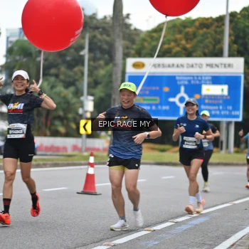 Runner Photo 3999118