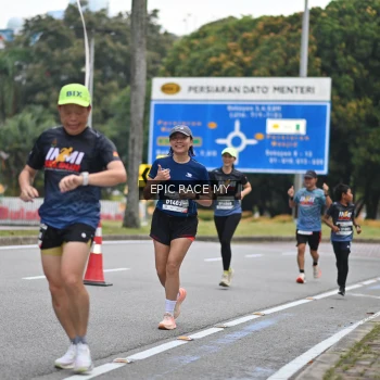 Runner Photo 3999119