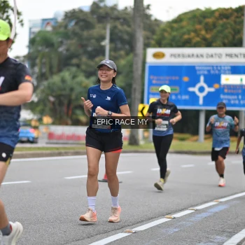 Runner Photo 3999124