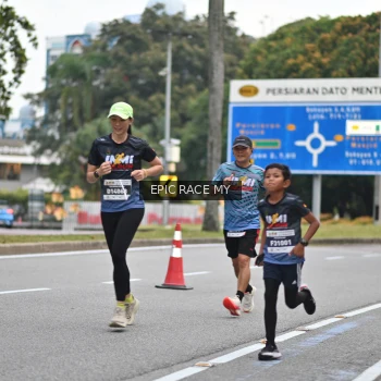 Runner Photo 3999132