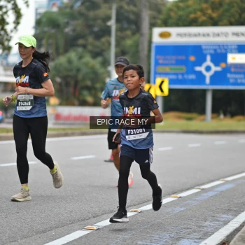 Runner Photo 3999139