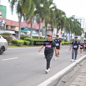Runner Photo 3999156