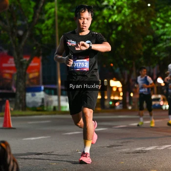 Runner Photo 3999158