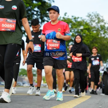 Runner Photo 3999164