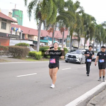 Runner Photo 3999171