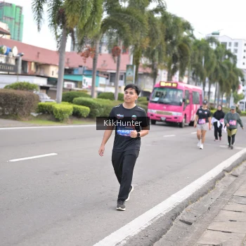 Runner Photo 3999178