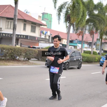 Runner Photo 3999184