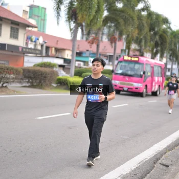 Runner Photo 3999191