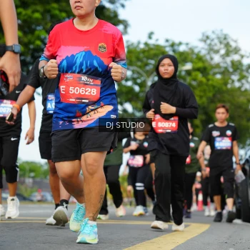 Runner Photo 3999202