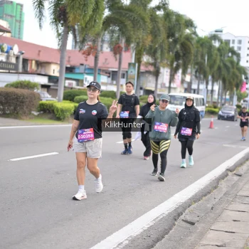 Runner Photo 3999211