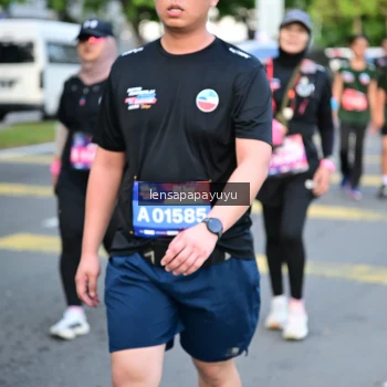 Runner Photo 3999220