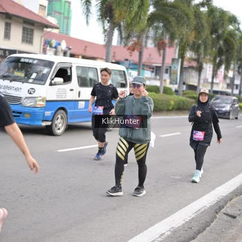 Runner Photo 3999223