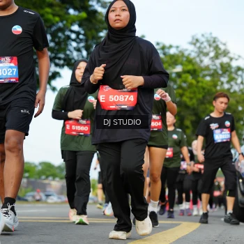 Runner Photo 3999244