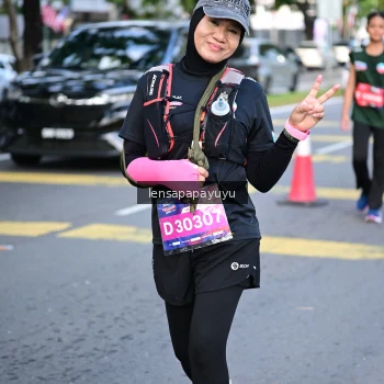 Runner Photo 3999246