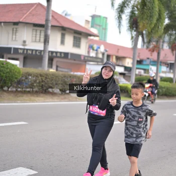 Runner Photo 3999303